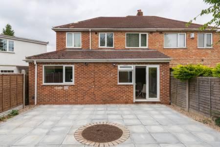 Solihull/NEC/Airport 3 BR Semi-detached House Birmingham Exterior foto