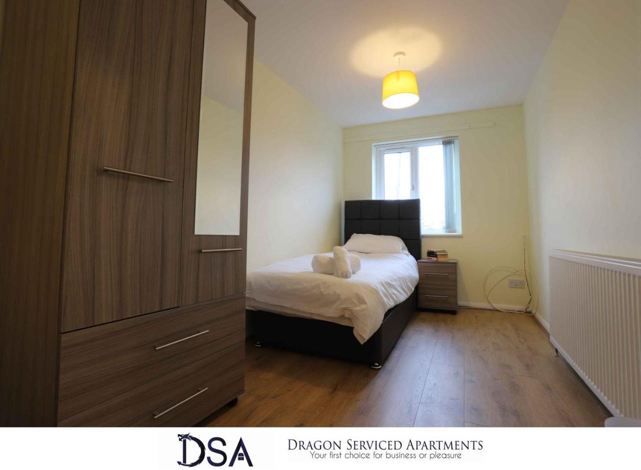 Solihull/NEC/Airport 3 BR Semi-detached House Birmingham Exterior foto